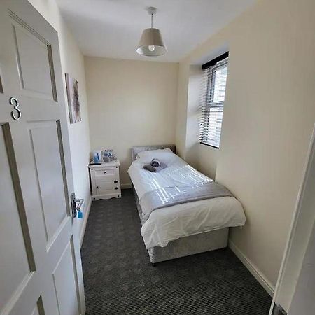 Dublin Packet - Single Room 3 ホーリーヘッド エクステリア 写真