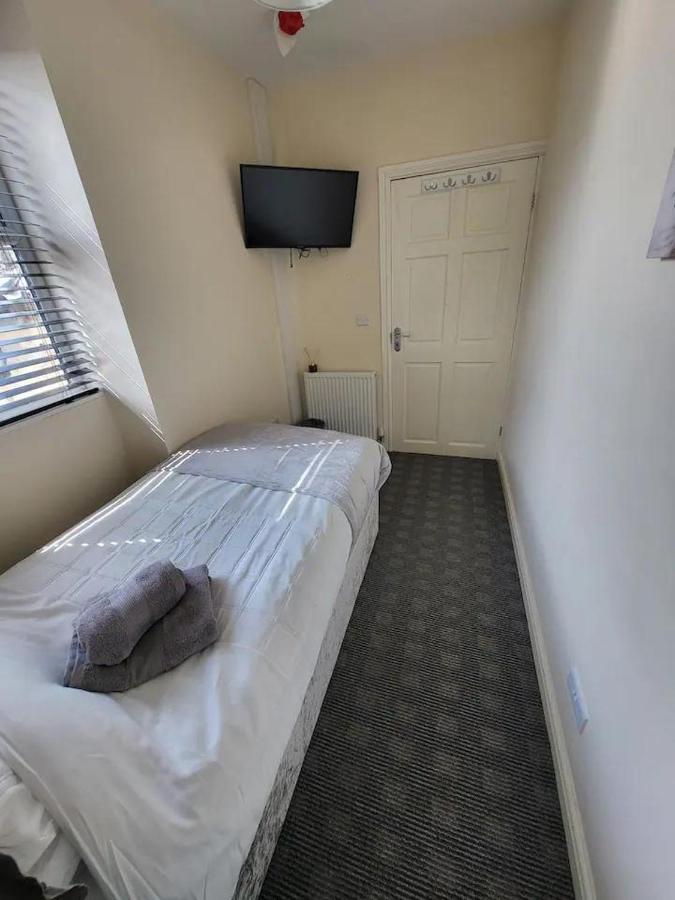 Dublin Packet - Single Room 3 ホーリーヘッド エクステリア 写真