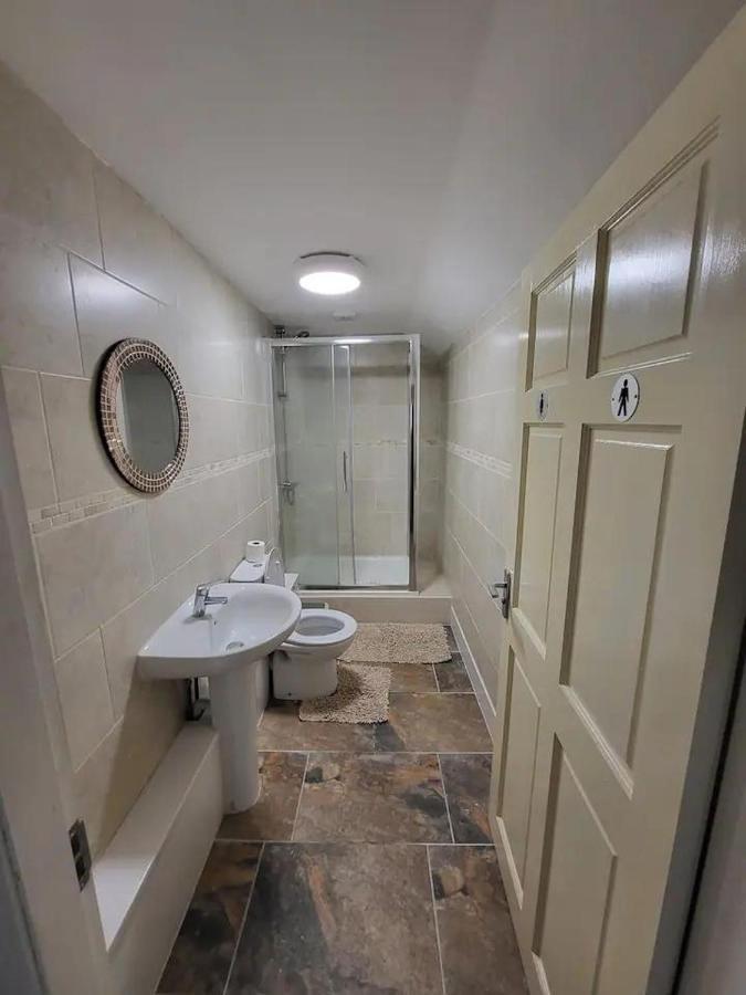 Dublin Packet - Single Room 3 ホーリーヘッド エクステリア 写真